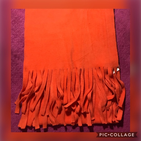 EUC Old Navy Orange Fleece Scarf w/Fringe / Length 70 Width 10 / 100% Polyester - Picture 3 of 5